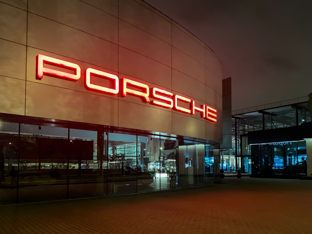 Luksusowy producent samochodów pod presją rynku: Porsche zmaga się ze spadającym popytem