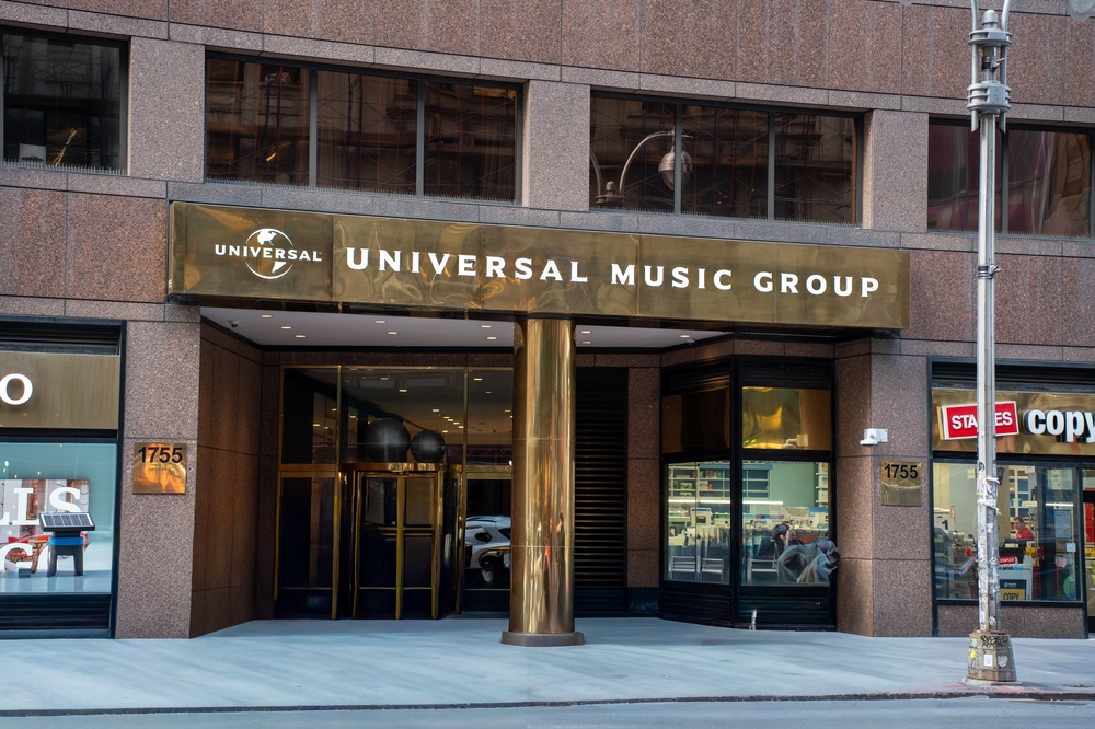 Ackman Takes on Music Giant: Pershing Square Seeks to Take Control of Universal Music for $64 Billion