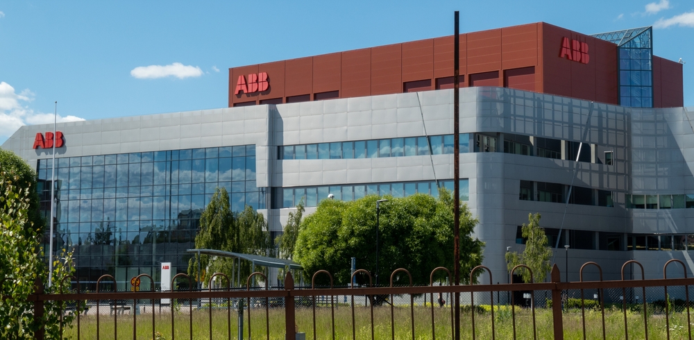 ABB Gains Momentum with AI Support: Strong Quarter, Higher Outlook, and Stock Growth