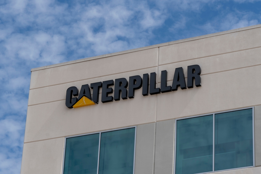 Společnost Caterpillar překonala hranici 20 miliard USD: Datová centra a infrastruktura výrazně zvýšily zisk