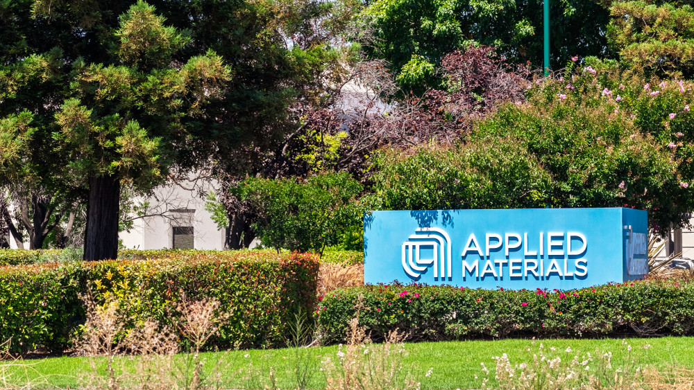 Applied Materials láme rekordy, ale akcie klesly: Ani silný boom v oblasti umělé inteligence už investorům nestačí