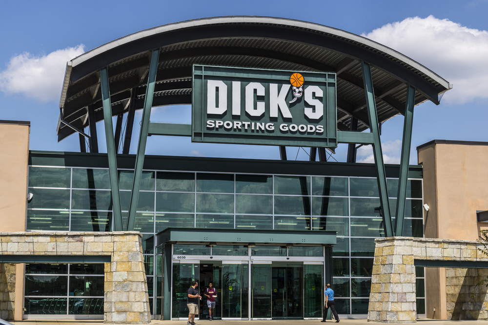 DICK’S Sporting Goods ztratil za jeden den 31 %: Foot Locker se z velké sázky mění ve velký problém